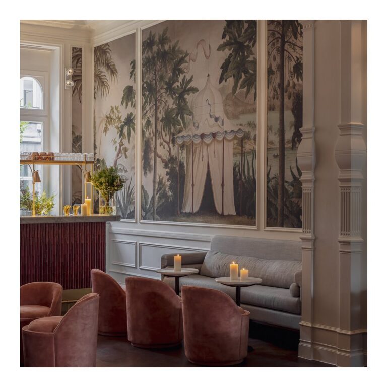 301579212 612450850571731 8998998255644262137 n 768x768